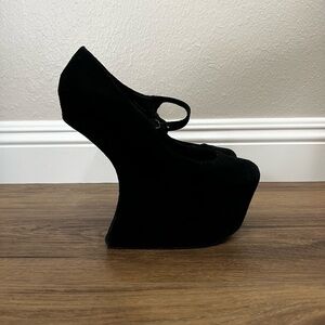Jeffrey Campbell, size 9, black suede, Nightcrawler